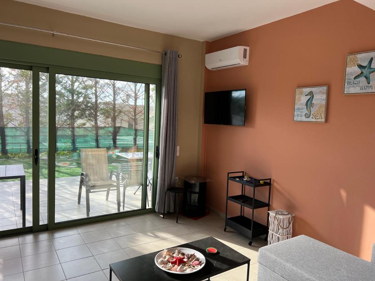 Kakovatos - Luxury Sea Apartment “Roberta” 66M2 Экстерьер фото